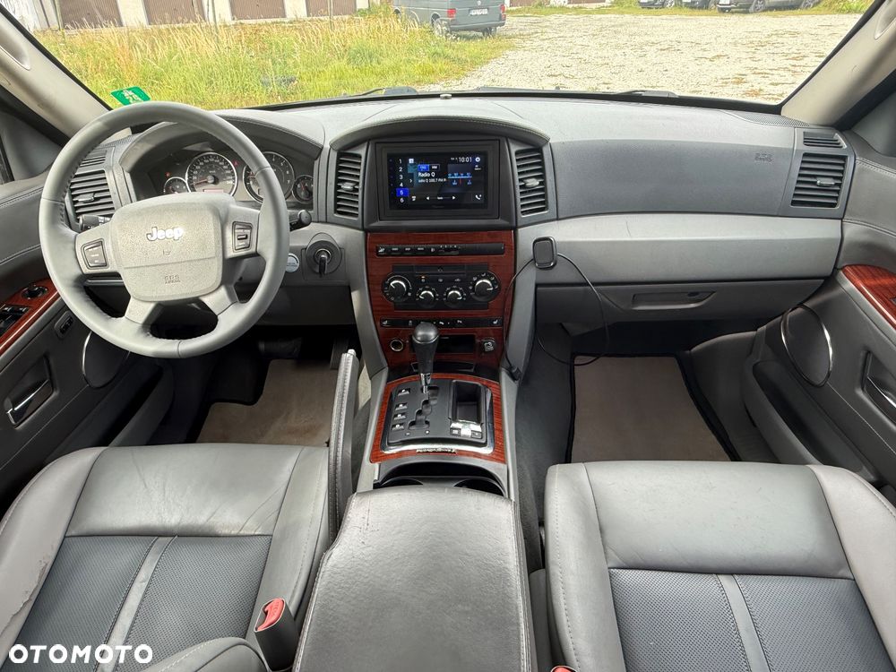Jeep Grand Cherokee 5.7 V8 HEMI Automatik Limited - 25
