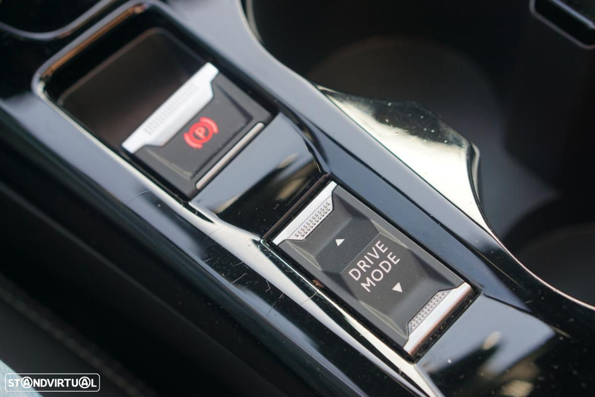 Peugeot e-2008 50 kWh GT - 22