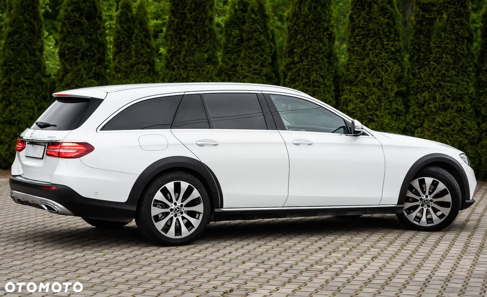 Mercedes-Benz Klasa E 220 d 4Matic All-Terrain 9G-TRONIC Exclusive - 14