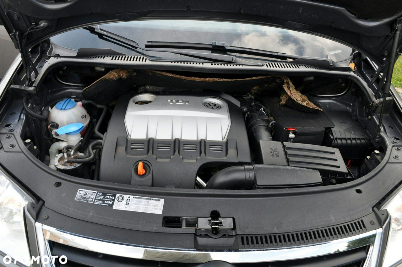 Volkswagen Touran - 39