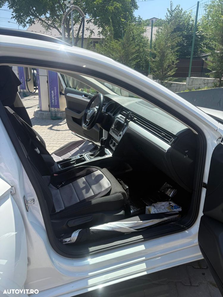 Volkswagen Passat 2.0 TDI (BlueMotion Technology) Comfortline - 16