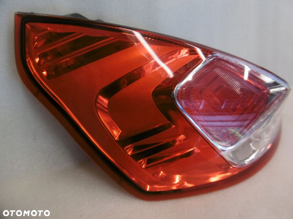 FORD FIESTA MK7- lampa tylna lewa - 2
