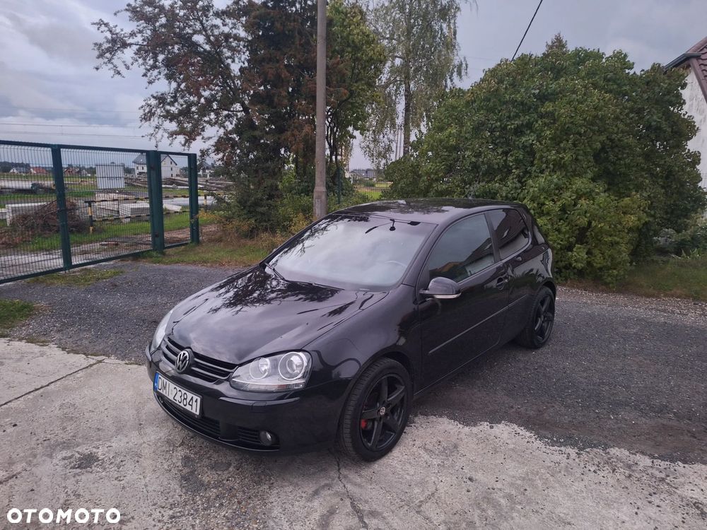 Volkswagen Golf - 1