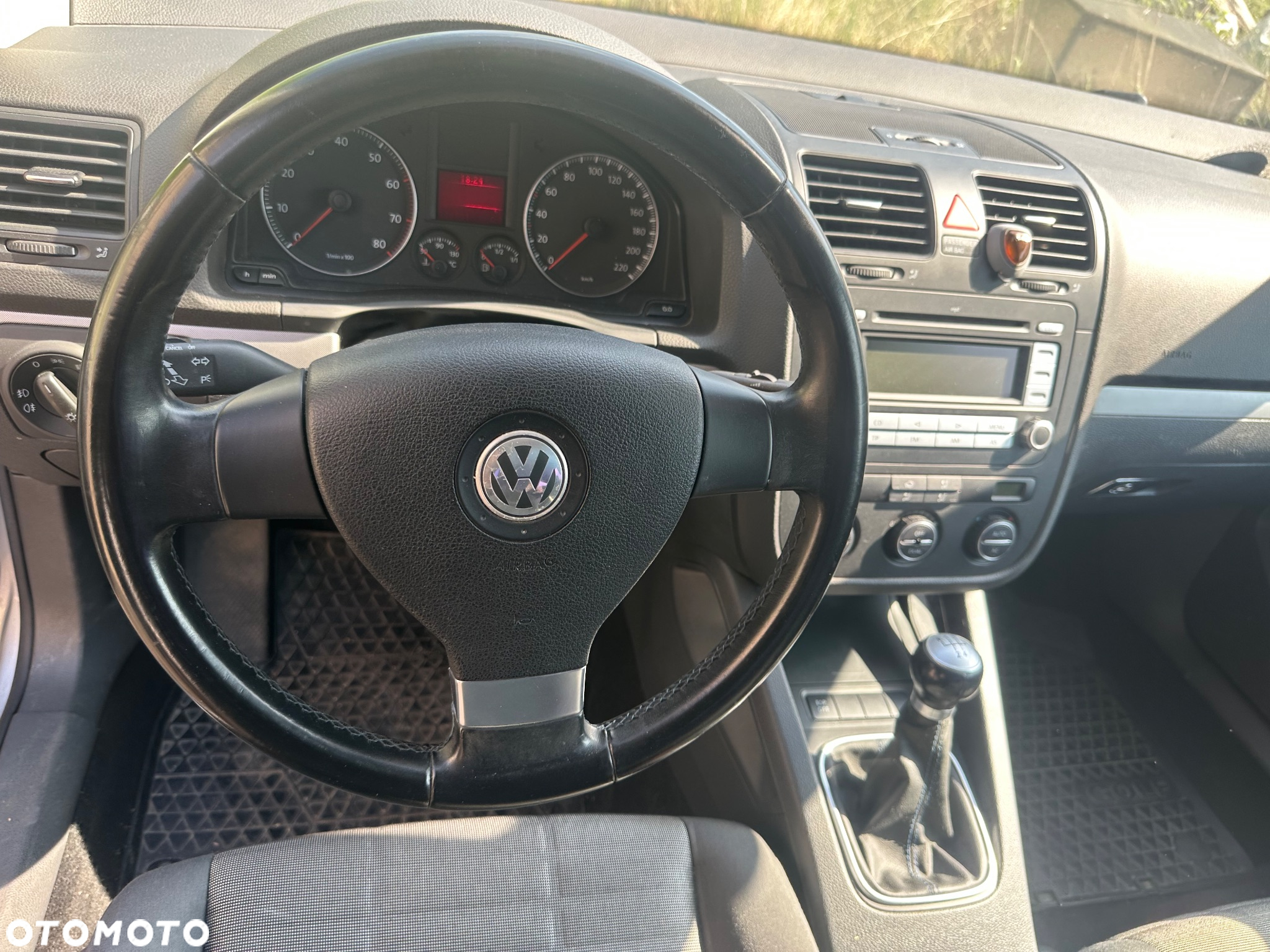 Volkswagen Golf V 1.4 Comfortline - 18
