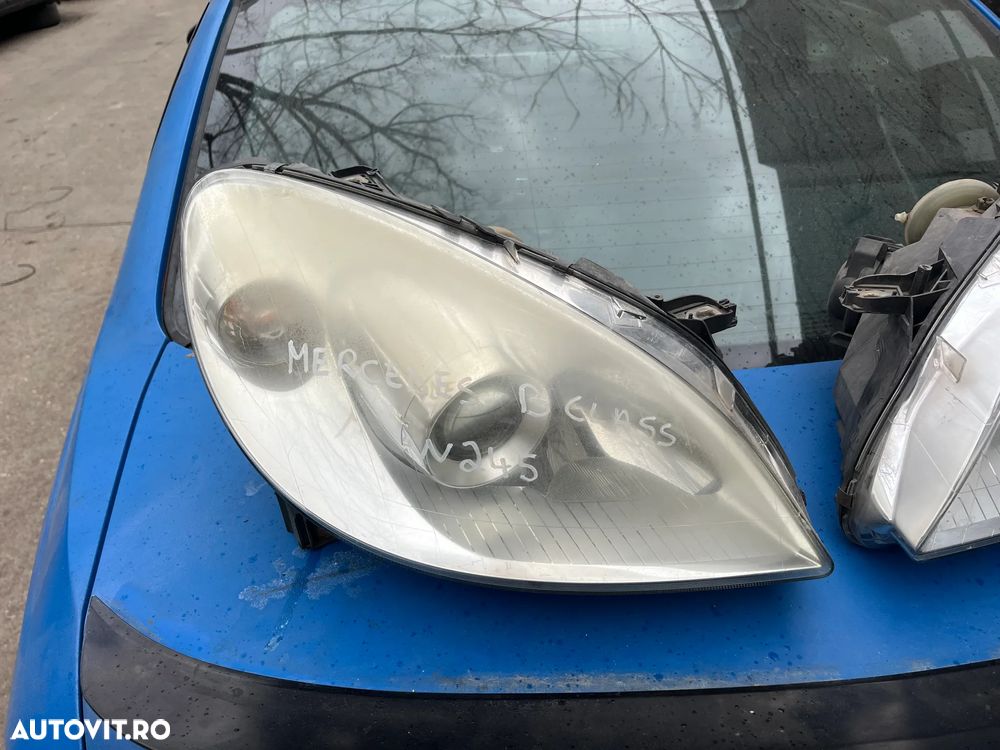 Far stanga/Far dreapta halogen Mercedes Benz B Class W245 2007 - 4
