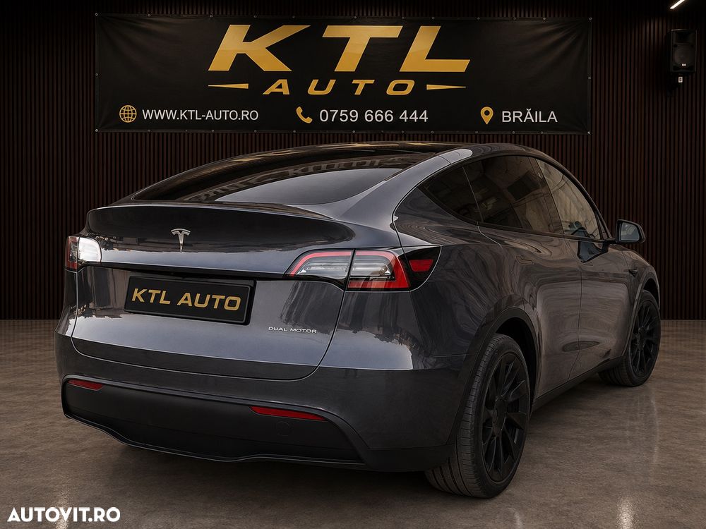 Tesla Model Y Long Range Dual Motor AWD - 5