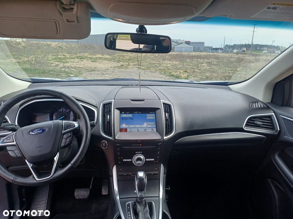 Ford Edge - 8