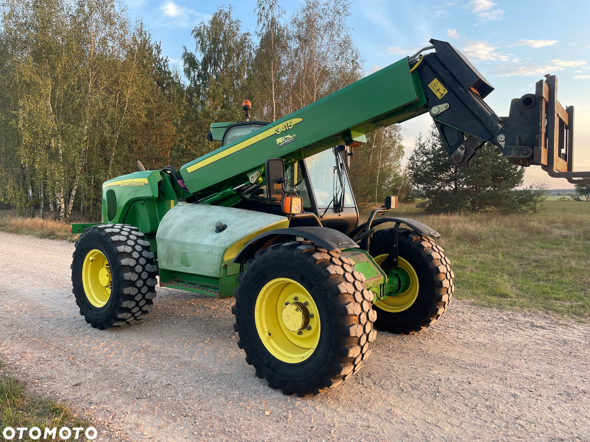 John Deere 3415 - 2