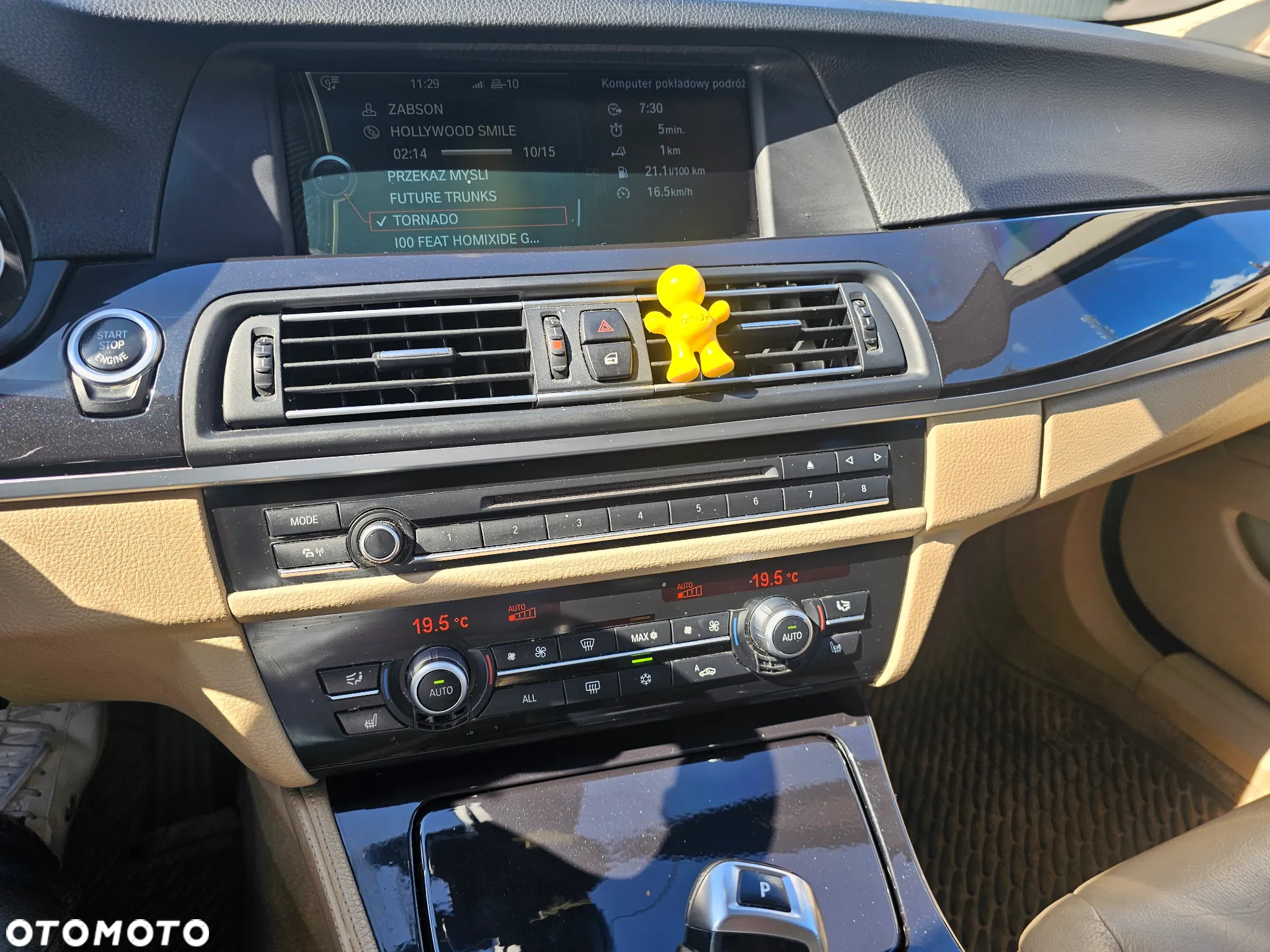 BMW Seria 5 523i - 10