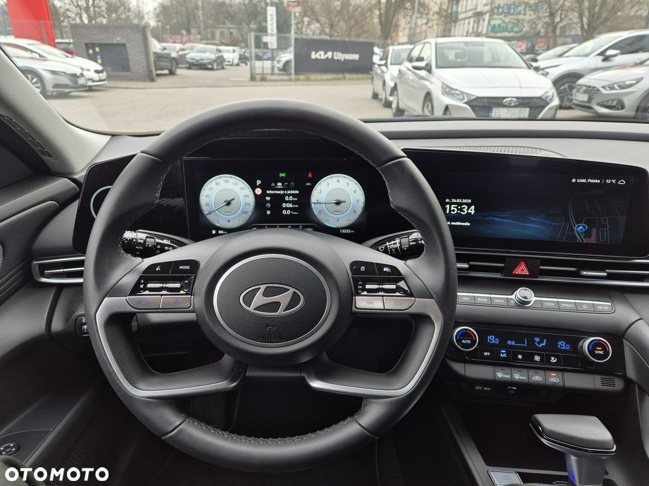 Hyundai Elantra - 19