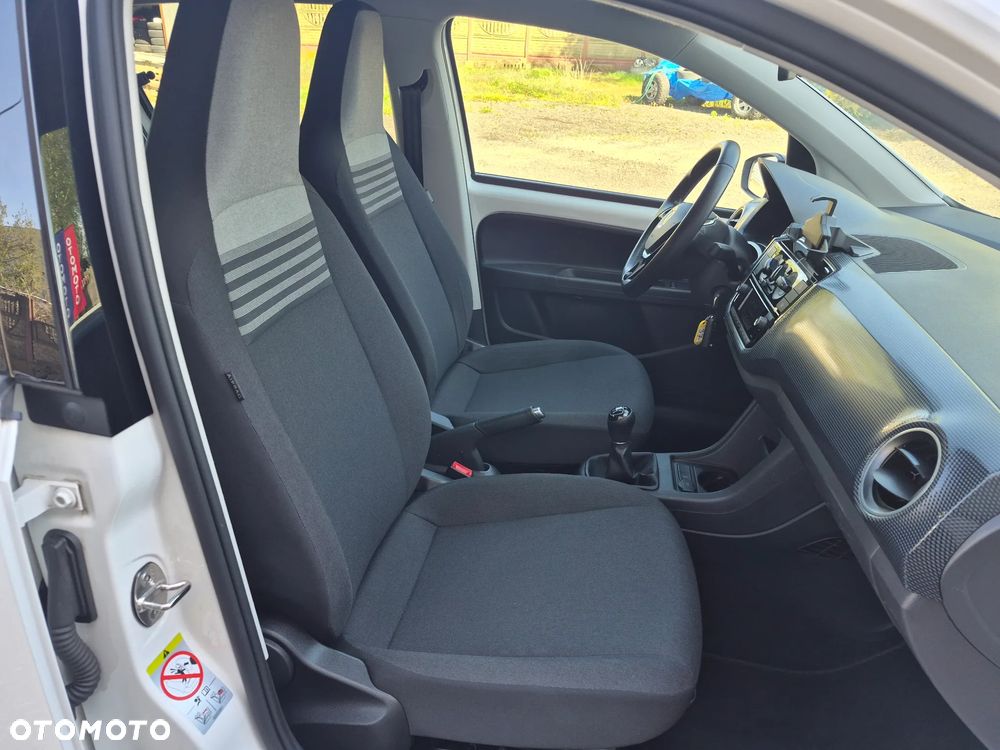 Volkswagen up! 1.0 move CityLine - 22