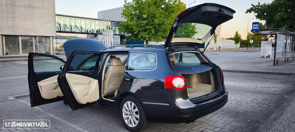 VW Passat Variant 2.0 TDI 4M Confortline - 11