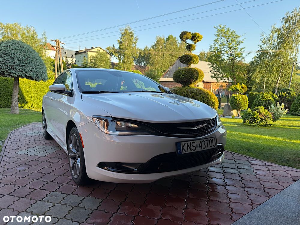 Chrysler 200 - 8