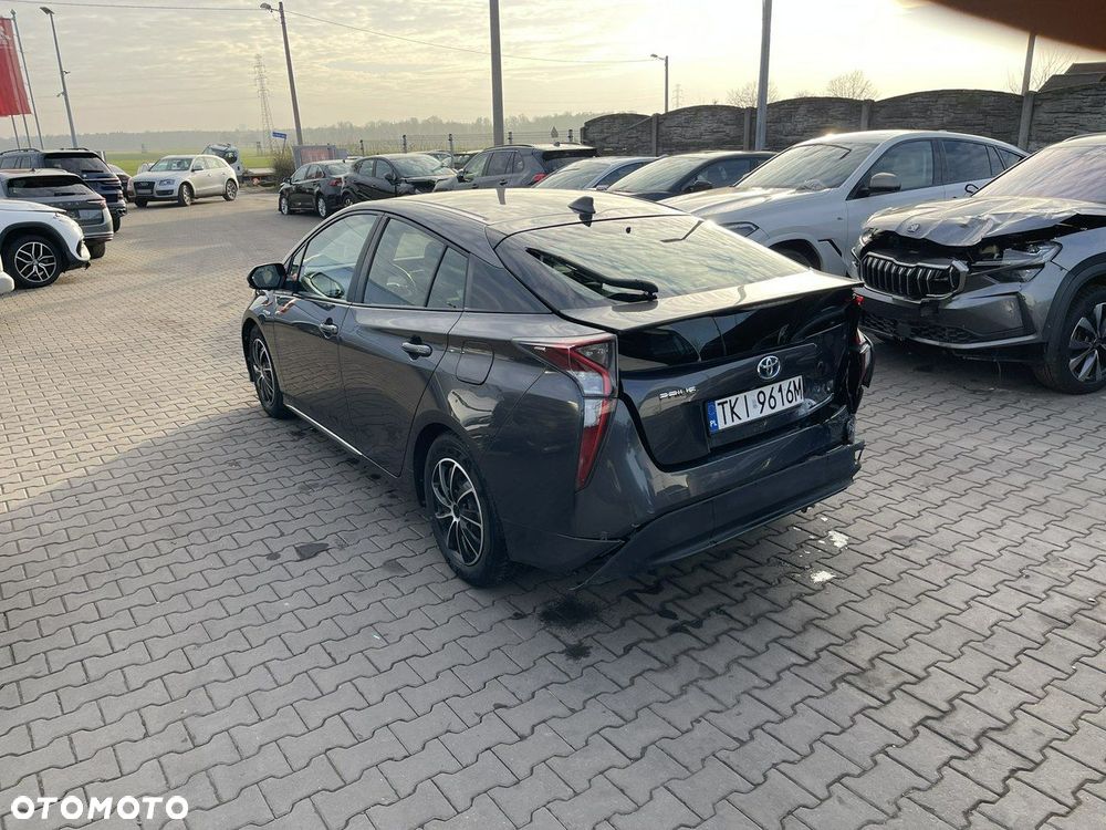 Toyota Prius Hybrid Comfort - 2