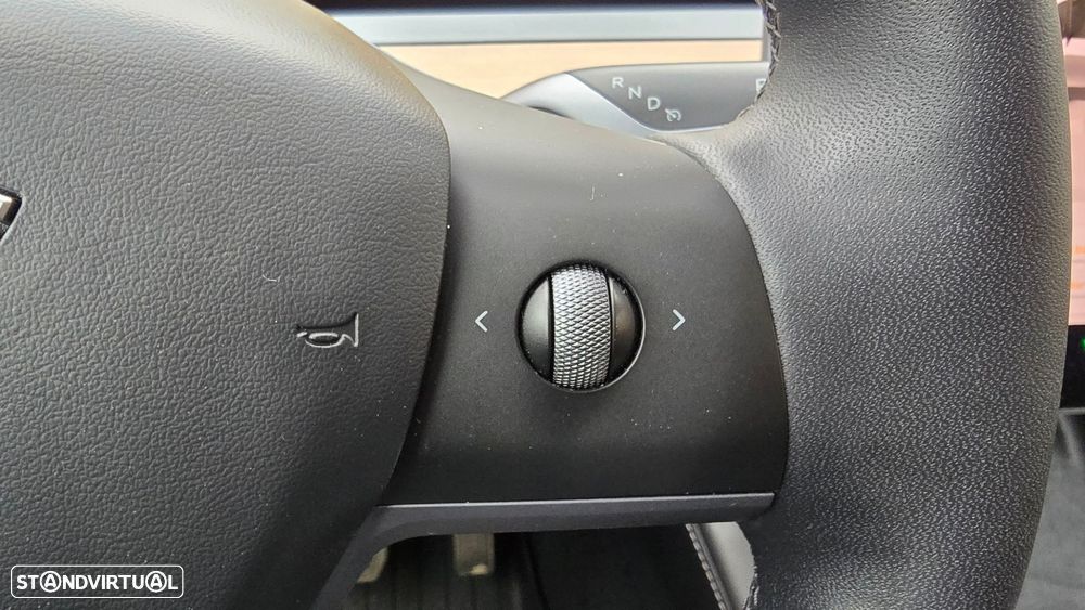 Tesla Model Y Long Range Tração Integral - 15