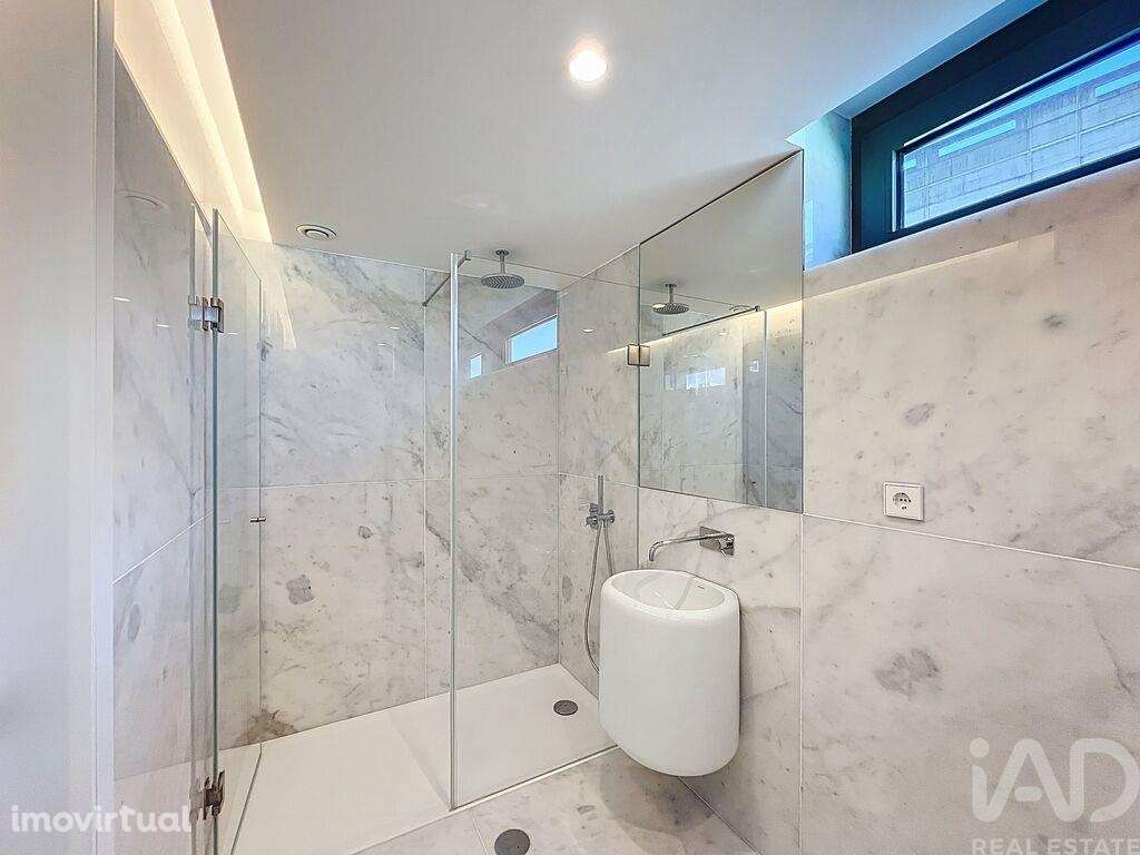 Casa / Villa T3 em Ramalde de 226,00 m2 - Grande imagem: 5/30