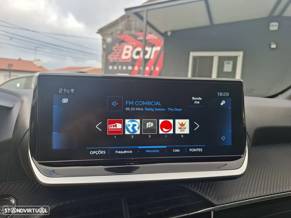 Peugeot 208 1.2 PureTech GT Line EAT8 - 31