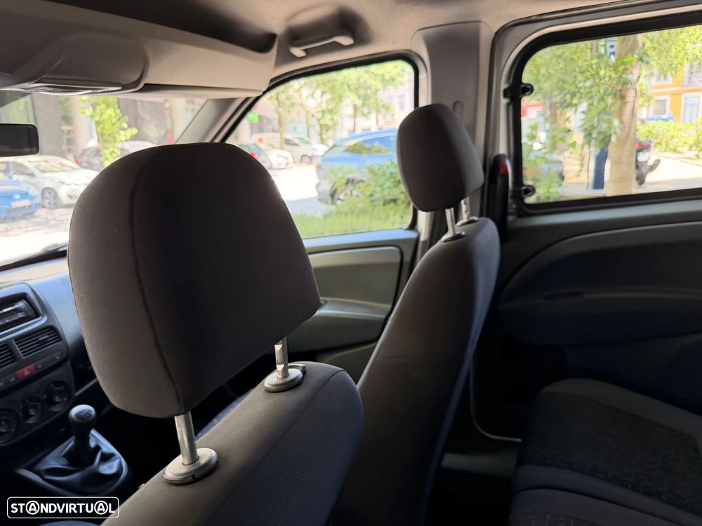 Fiat Doblo 1.3 M-Jet 7L Start&Stop - 33