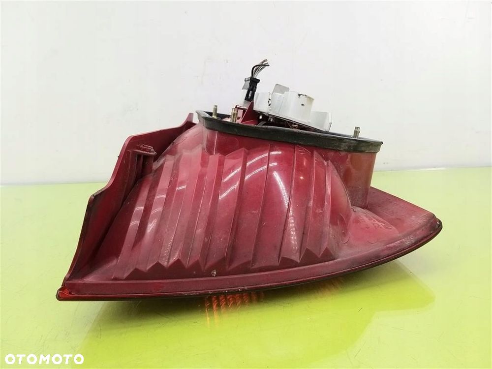 Lampa lewa tylna tył Skoda Superb I 2001-2006 PRZED LIFT SEDAN 3U5945095 - 3