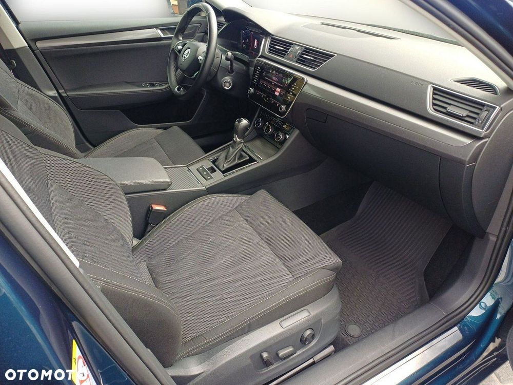 Skoda Superb 2.0 TDI SCR Style DSG - 13