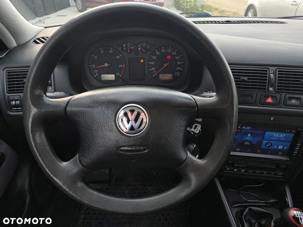 Volkswagen Golf 1.4 Comfortline - 11