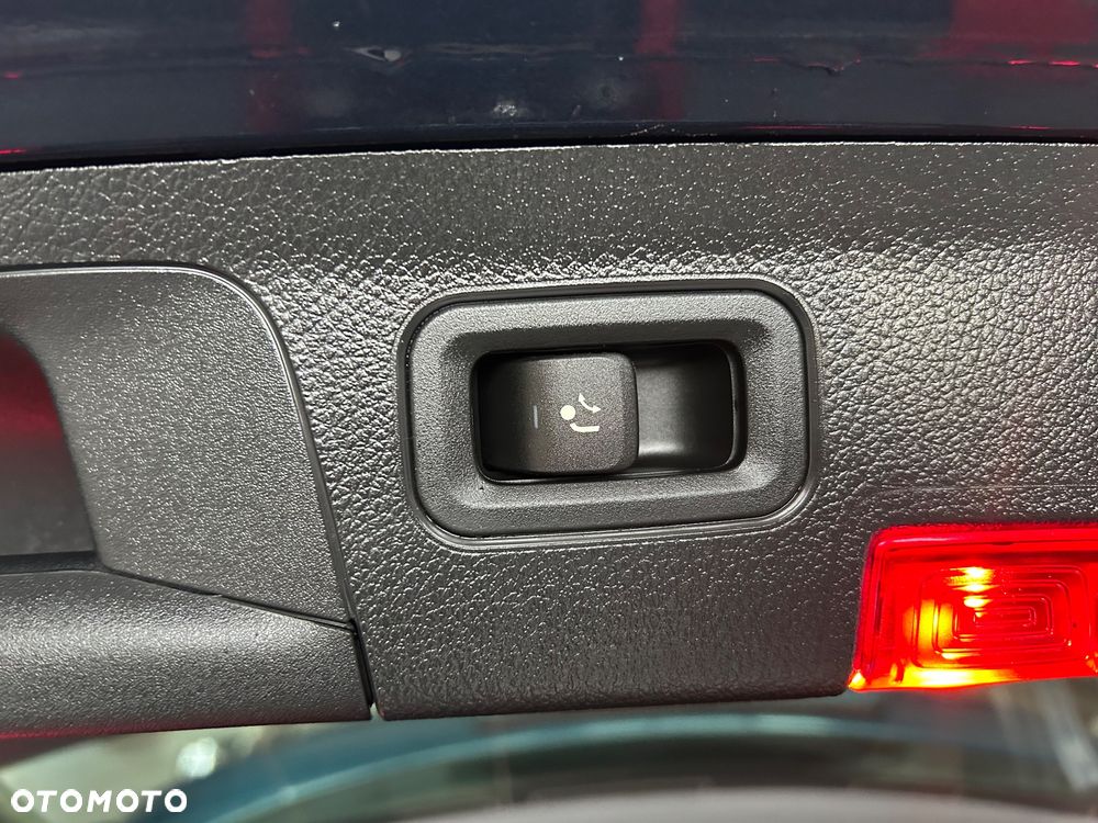 Mercedes-Benz Klasa A 180 d 7G-DCT - 20