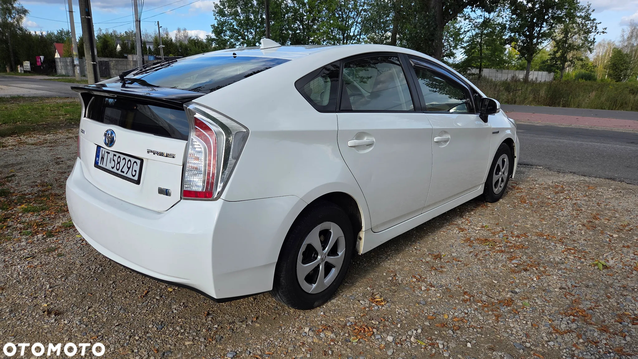 Toyota Prius (Hybrid) Comfort - 4