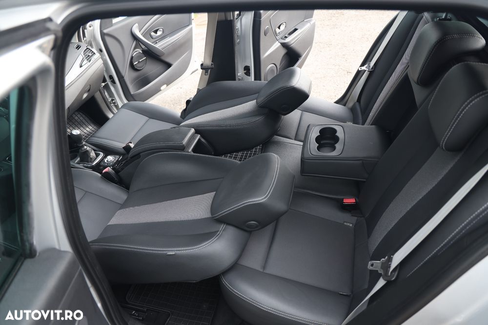 Renault Megane ENERGY dCi 110 Start & Stop Bose Edition - 10