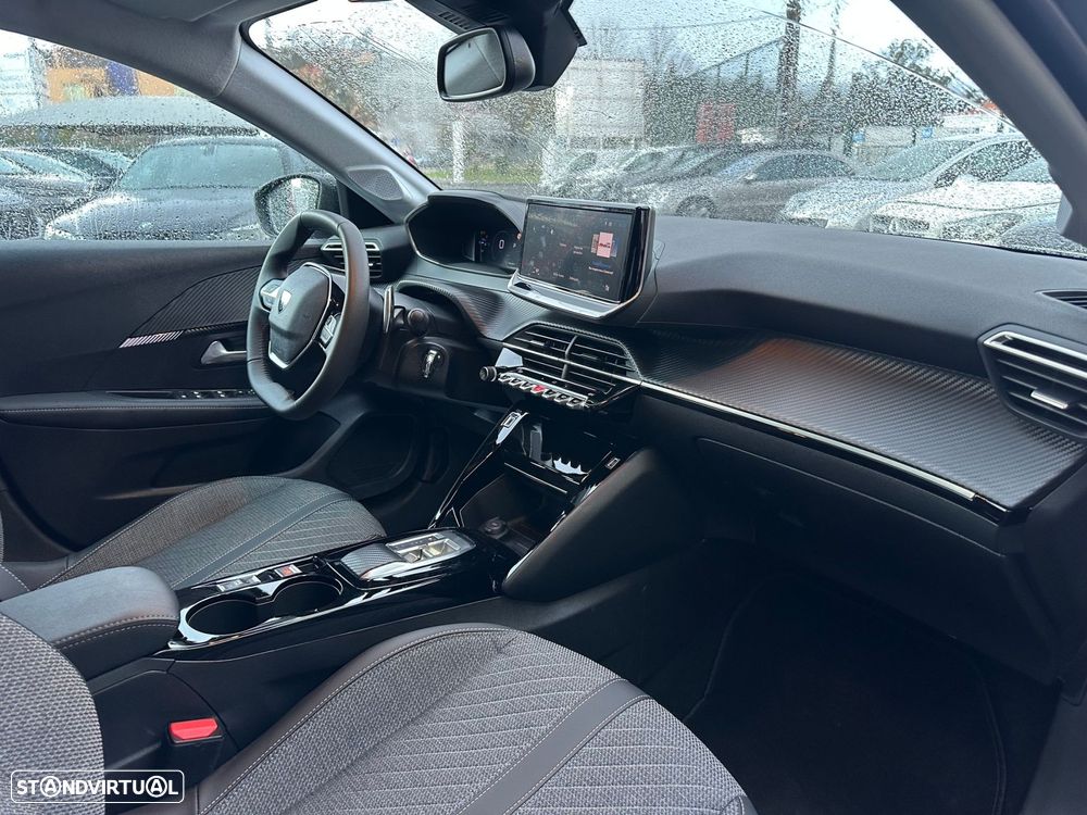 Peugeot 208 1.2 Hybrid Allure e-DCS6 - 17