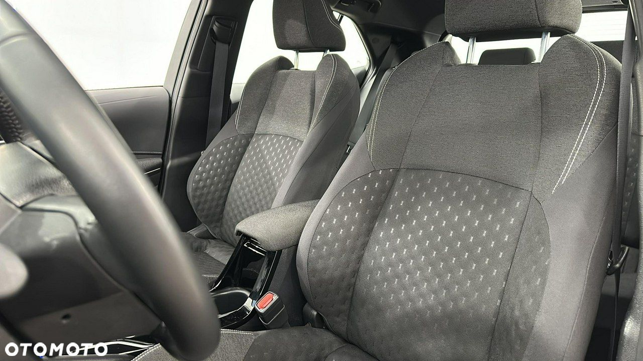 Toyota Corolla - 16