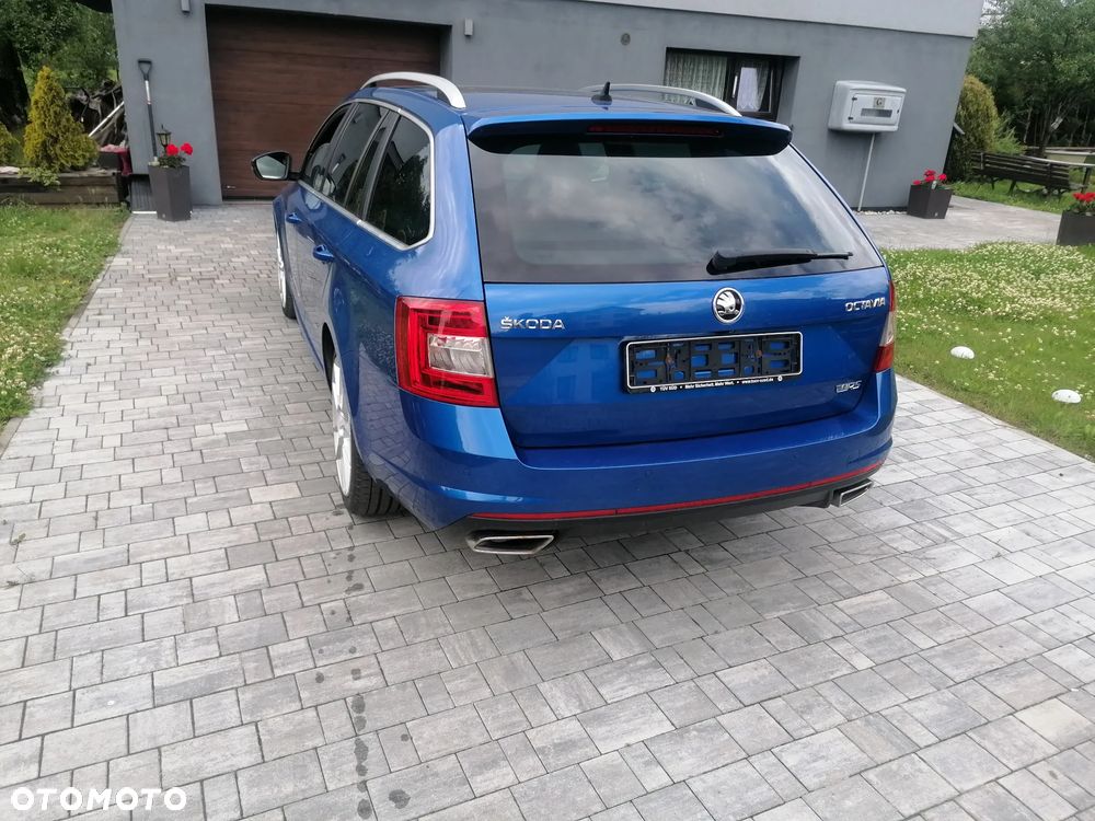 Skoda Octavia 2.0 TDI (Green tec) DSG RS - 6