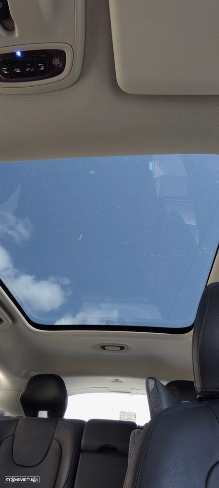 Volvo V40 2.0 D3 Summum - 5