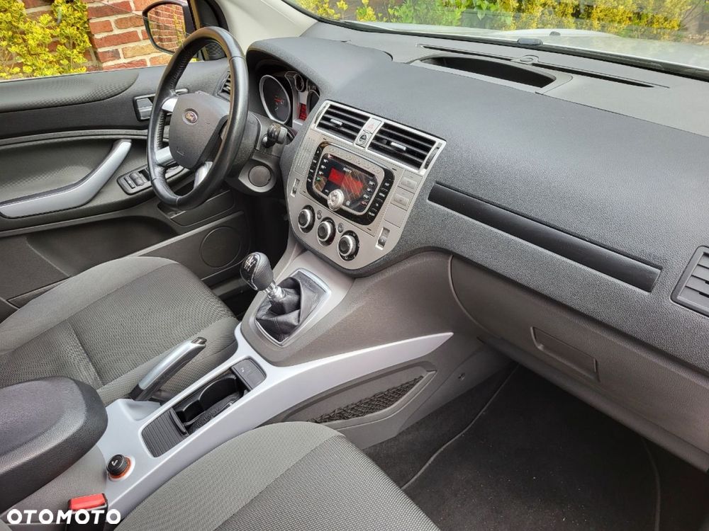 Ford Kuga - 19