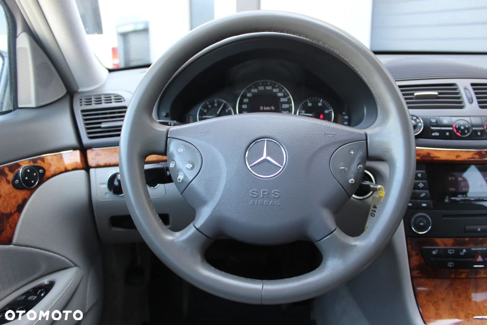 Mercedes-Benz Klasa E - 20