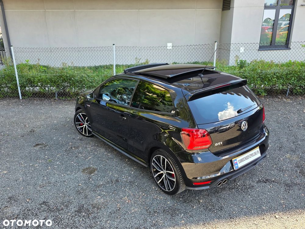 Volkswagen Polo - 14