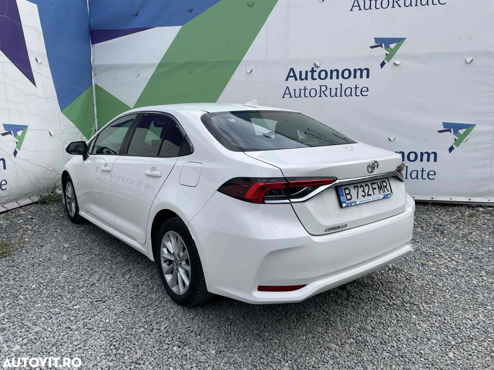 Toyota Corolla - 4