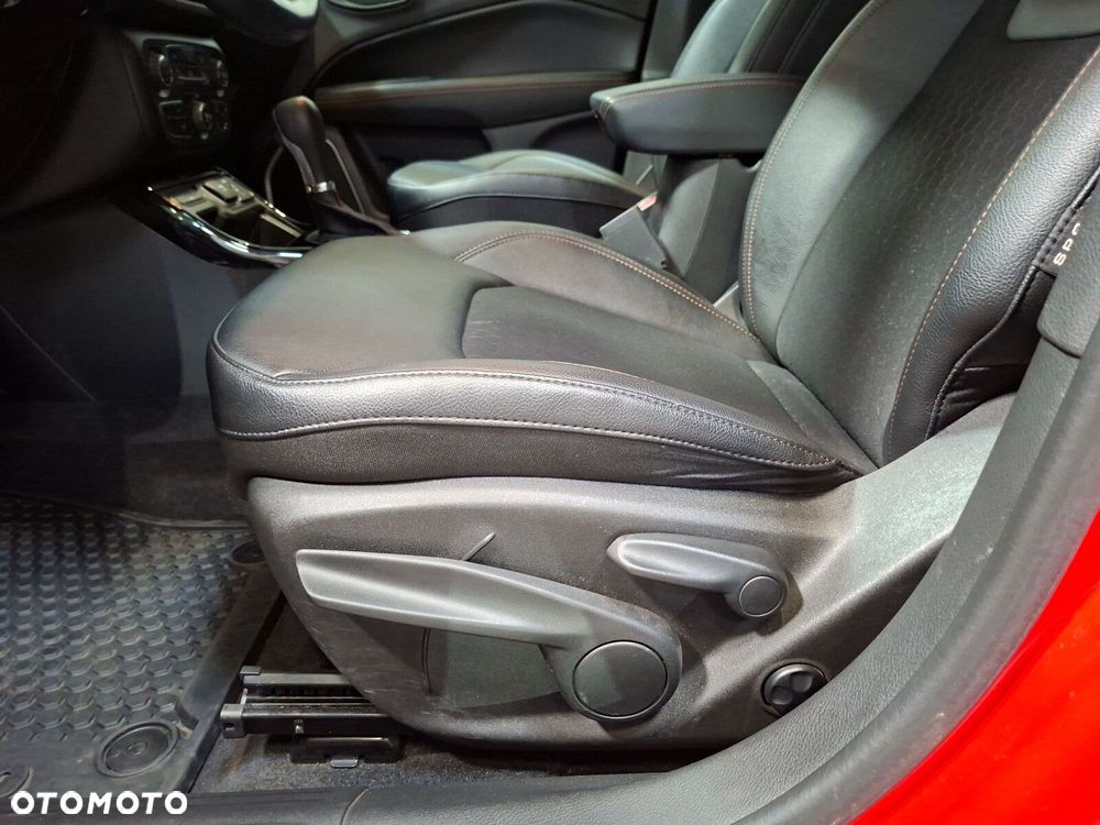 Jeep Compass - 14