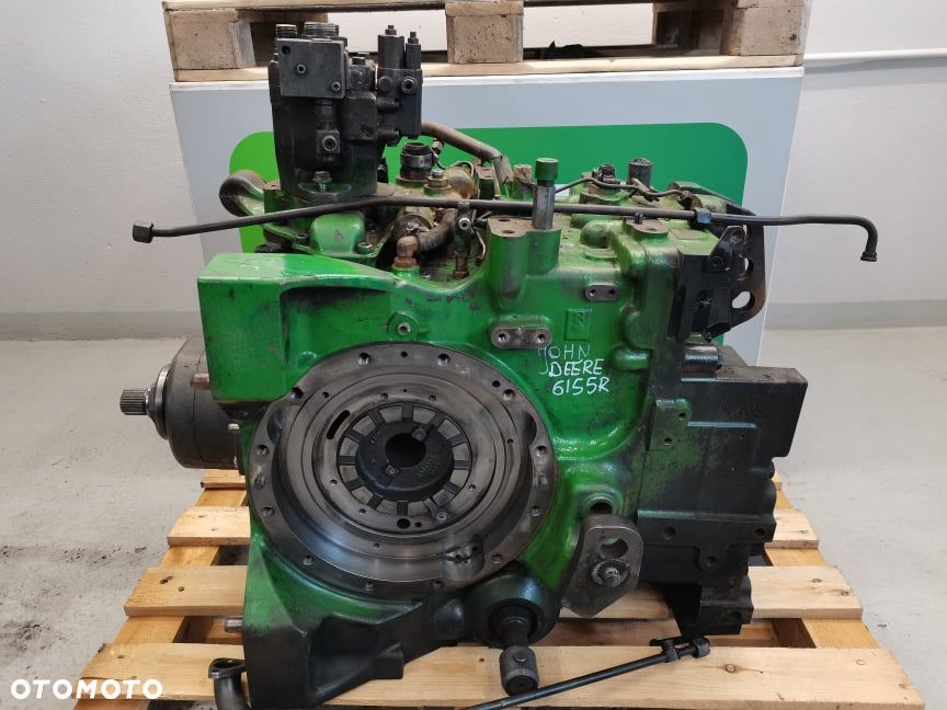 John Deere 6155 R WOM tylny R545140 - 1