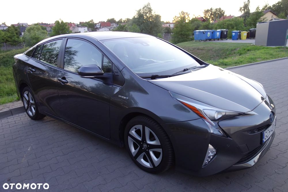 Toyota Prius 1.8 Hybrid Prestige - 8