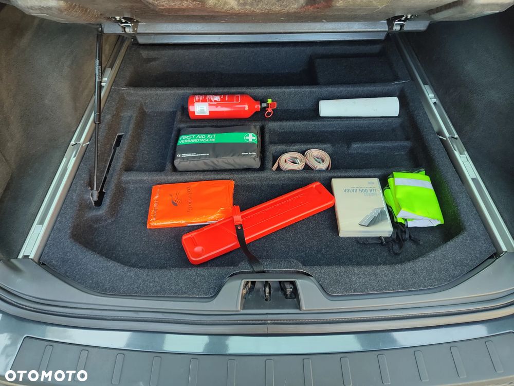 Volvo V70 D4 Geartronic Edition - 12