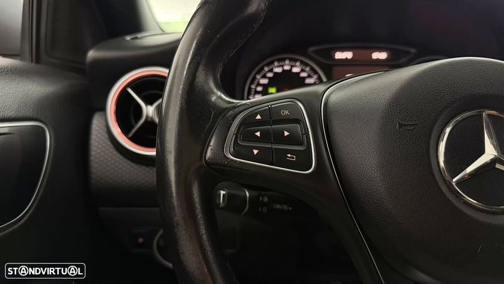 Mercedes-Benz A 180 d 7G-DCT Urban - 17