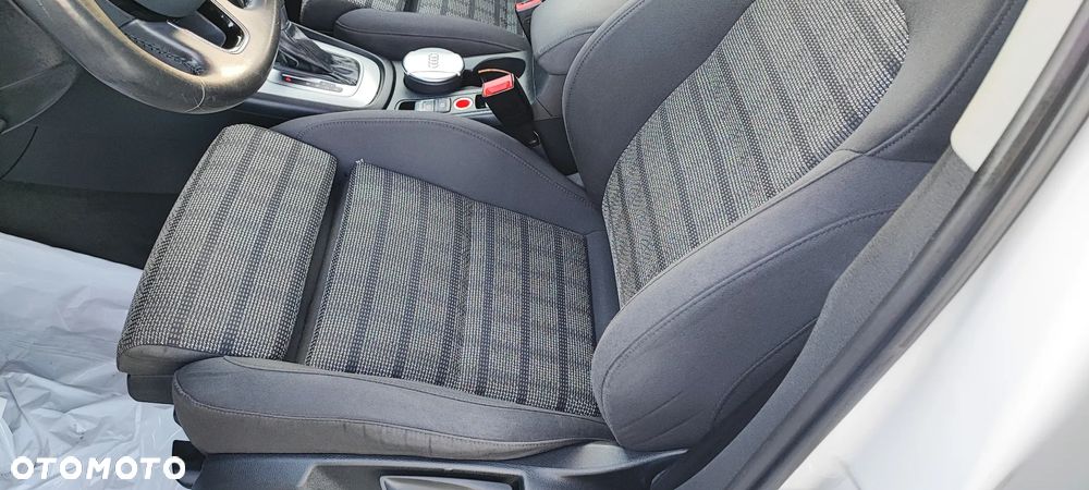 Audi Q3 1.4 TFSI Design S tronic - 23