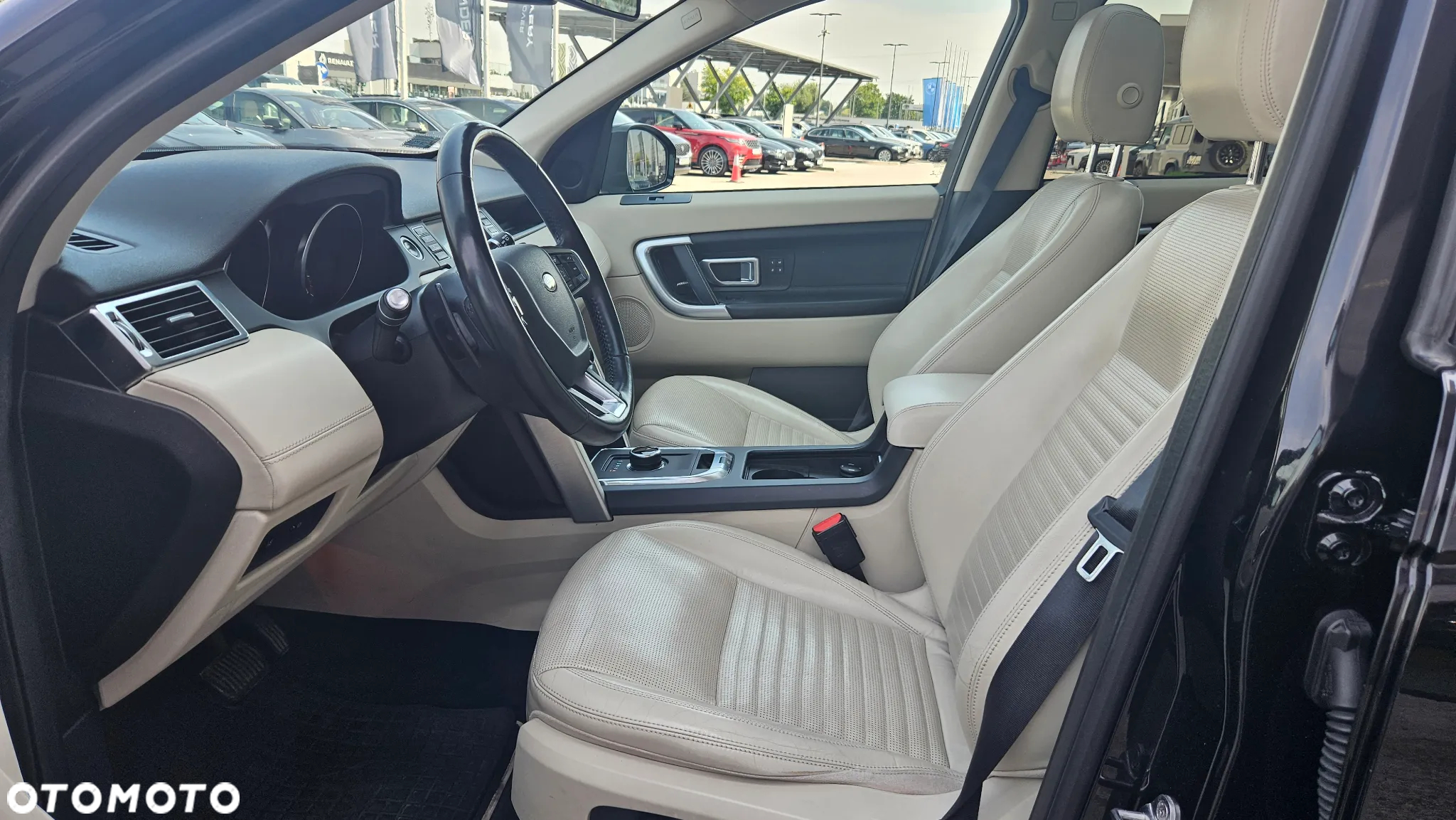 Land Rover Discovery Sport 2.0 Si4 HSE - 12