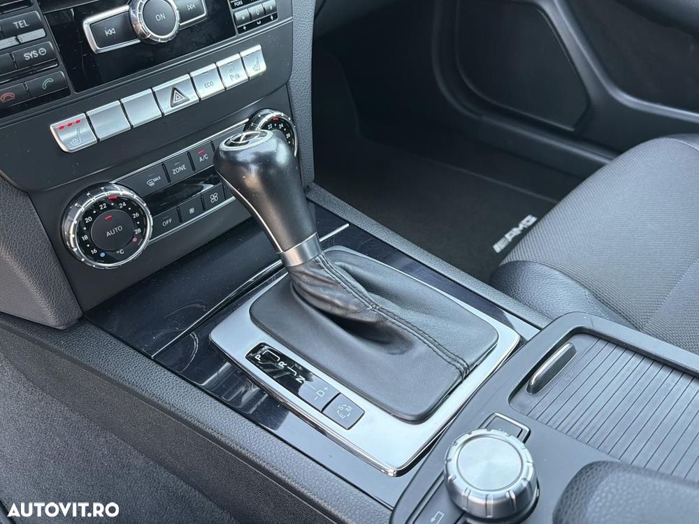 Mercedes-Benz C 250 CDI DPF (BlueEFFICIENCY) 7G-TRONIC - 23
