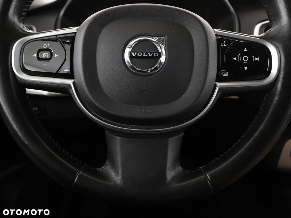 Volvo XC 90 B5 D AWD Momentum 7os - 22
