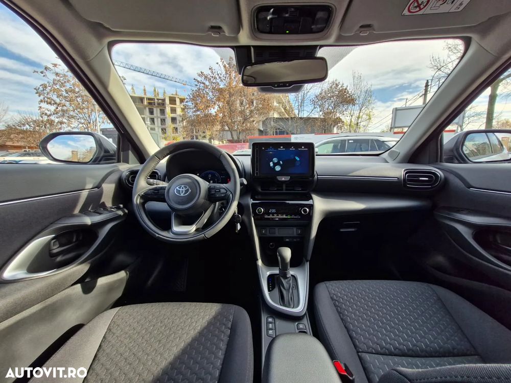 Toyota Yaris Cross - 15