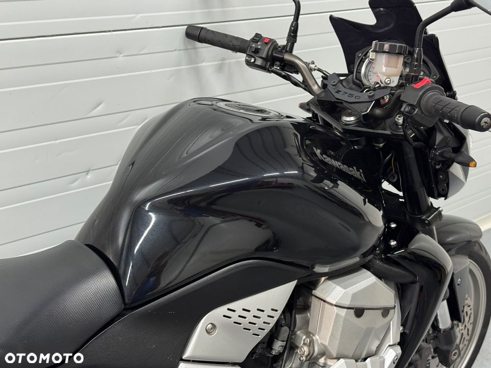 Kawasaki Z - 8