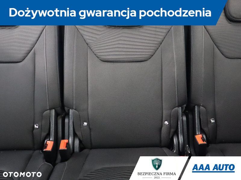 Ford S-Max - 12