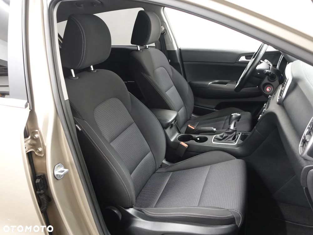 Kia Sportage 1.6 CRDI AWD SPIRIT - 27