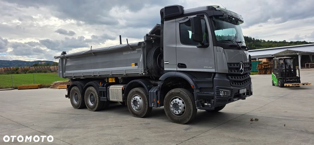 Mercedes-Benz Arocs